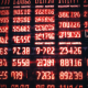 Borse USA in ribasso, tecnologia sotto pressione e incertezze economiche